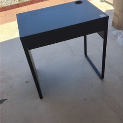 black table