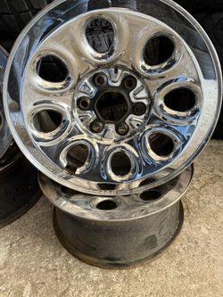 17” 4 wheels 6 lug chevy silverado 