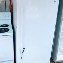 17 Cf Upright Deep Freezer Delivery Available 