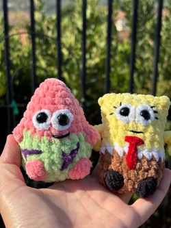 Crochet SpongeBob and Patrick plushie Duo