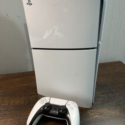 PS5 Slim 