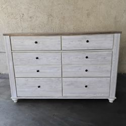 SIX DRAWERS DRESSER 