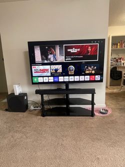LG 4K Smart TV and LG Soundbar with Meridian Audio (Complete Set) – $600 Selling a complete home enter