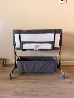 Baby Bedside Bassinet with Storage Basket