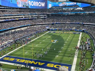 LA Rams vs GB Packers- Wednesday 25 Nov- Four 300 level seats