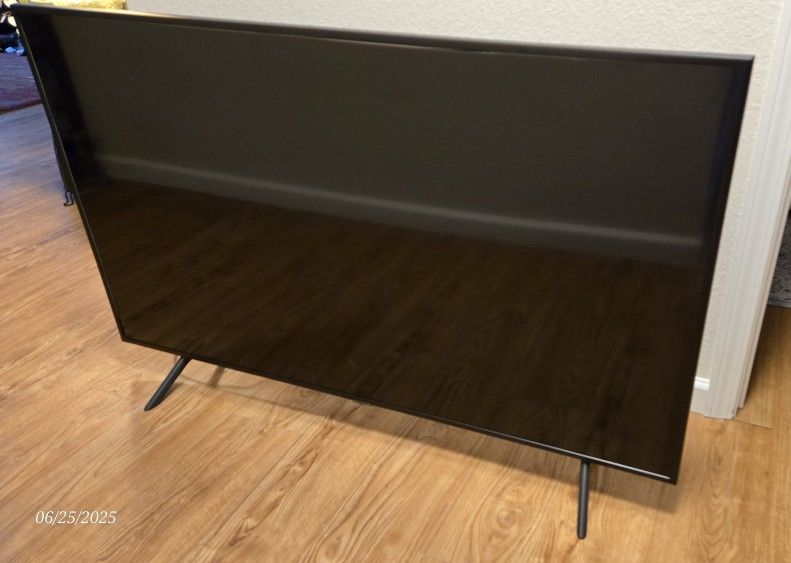 Samsung 55" Class RU7100 Smart 4K UHD TV (UN55RU7100F)