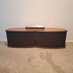 Bose 901v speakers and equalizer.