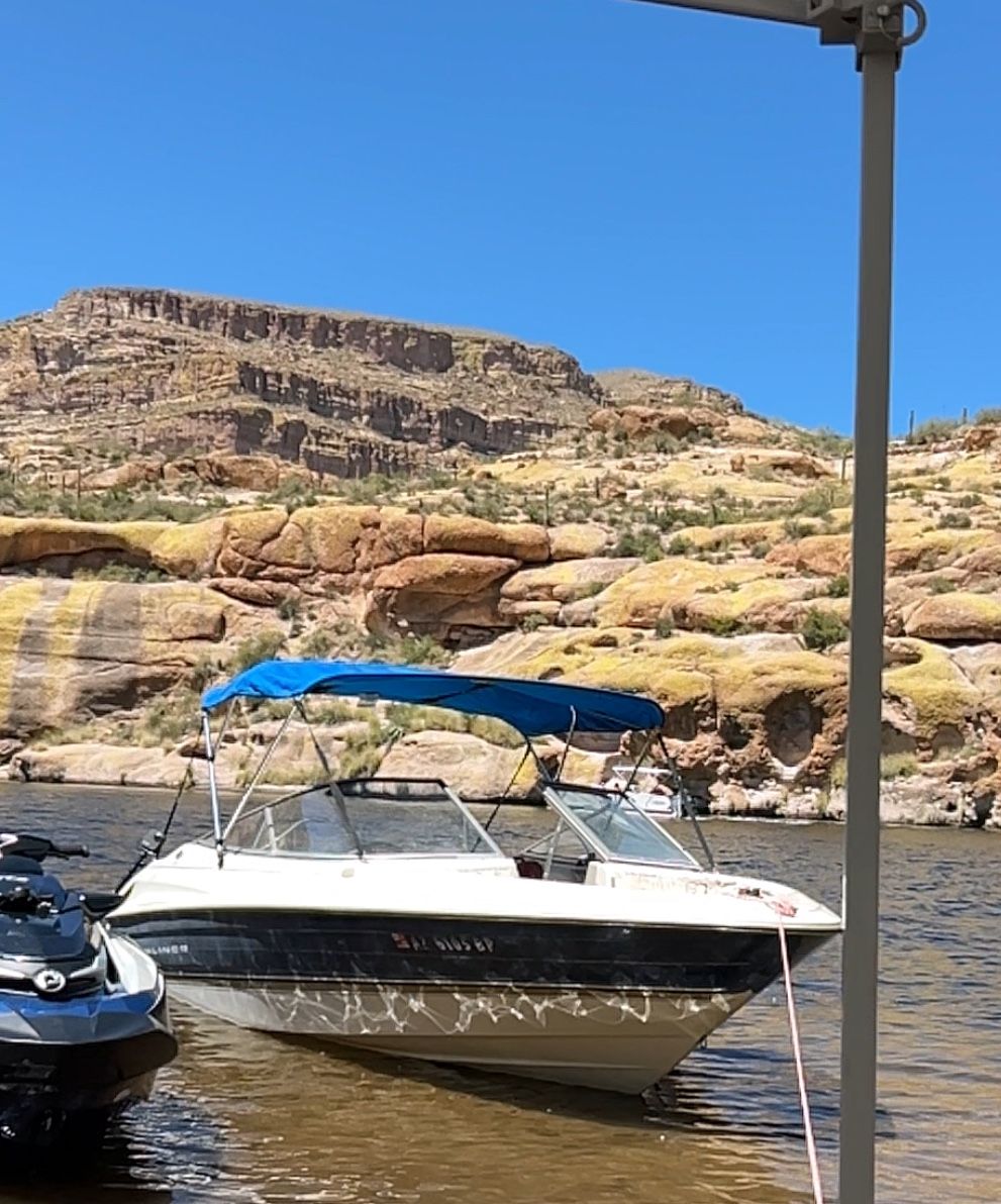 18” Bayliner Capri V6 Mercruicer