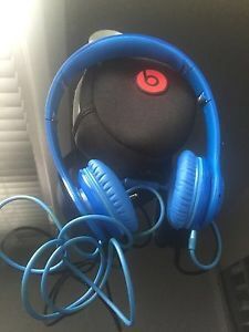 Beats Solo 2 (LEFT EAR NOT WORKING)