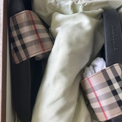 Kids shoes 
