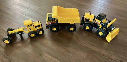 Tonka Truck Lot (3) pick Up In Fountain Valley