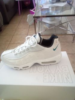 Nike Air Max 95 band new never wear size 9.5