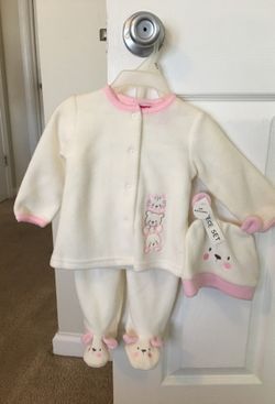 Infant clothes - size 0/6months