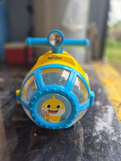 Pinkfong Baby Shark Submarine Toy