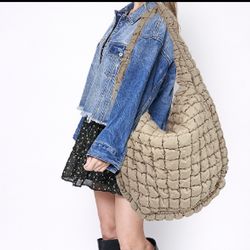 Quilted puffer bag