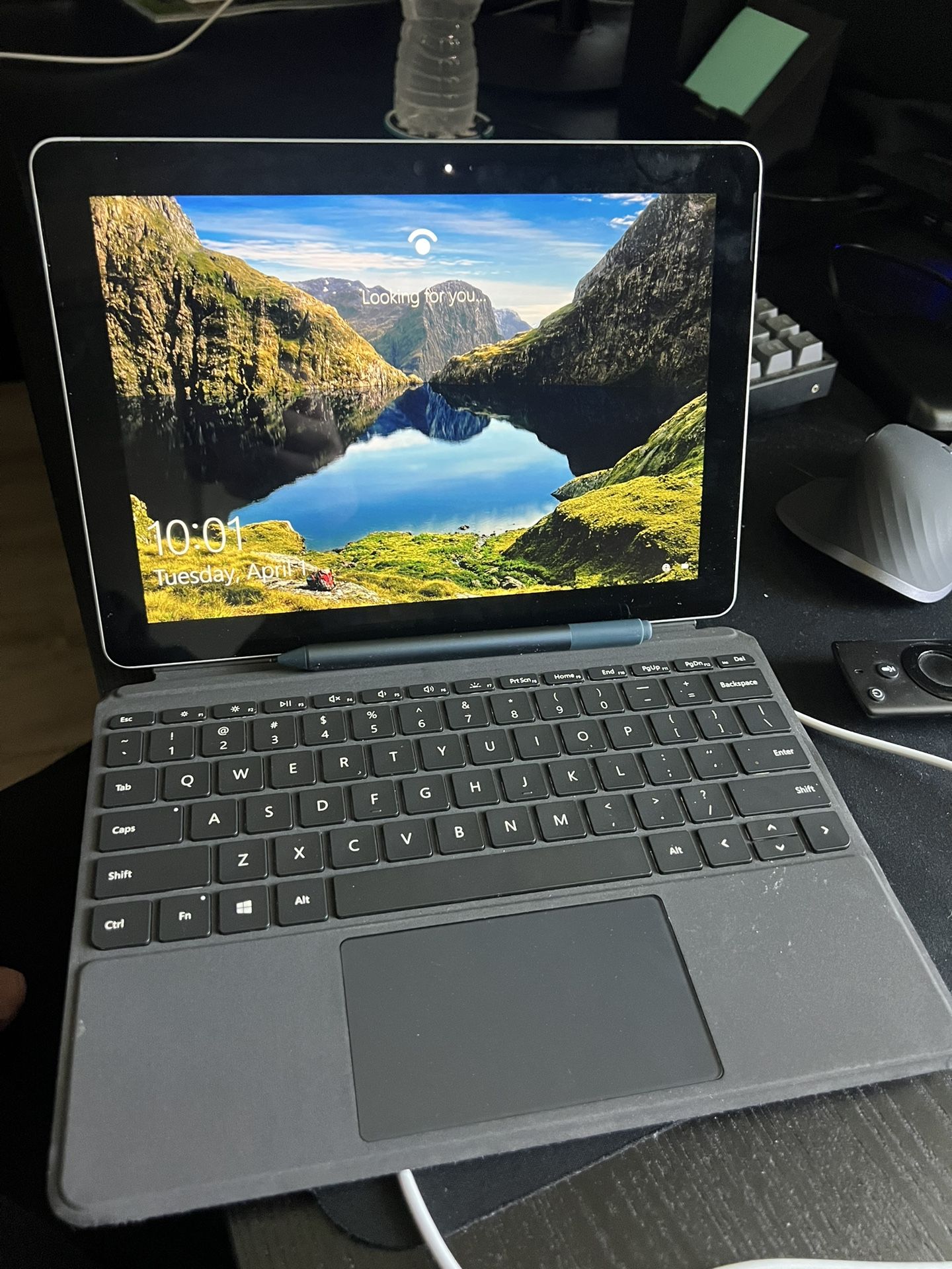 Microsoft Surface Tablet With Pen