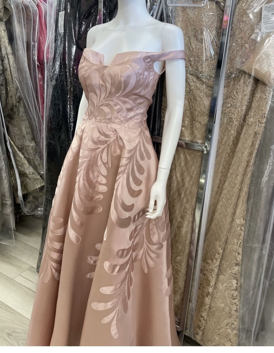 Haynes Park Dress - Blush Color - Size 8