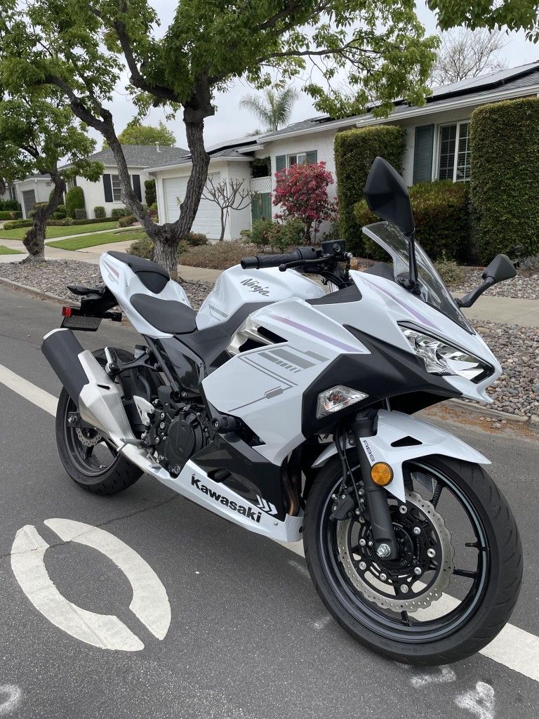 2023 Kawasaki Ninja 400