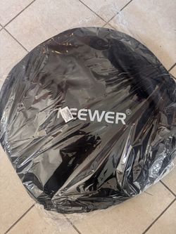 BRAND NEW & SEALED: Neewer 2-in-1 Collapsible Green/Blue Screen