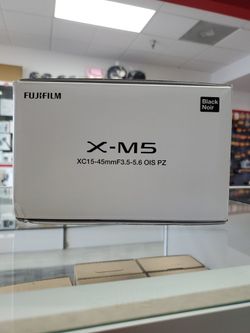 Fujifilm X-M5 Kit w/ 15-45mm