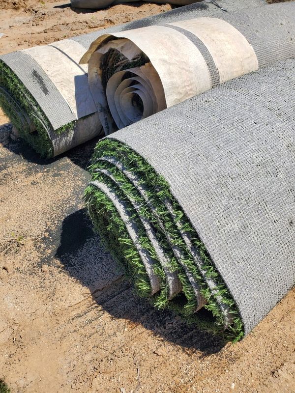 Artificial grass used 70cent for Sale in Albuquerque, NM OfferUp