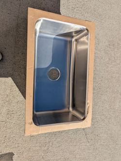 Stainless Steel Undermount Kitchen Sink