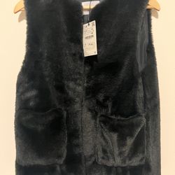 Zara Black Faux Fur Vest