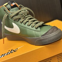 Nike Blazers Mid77 Vintage Army Olive 