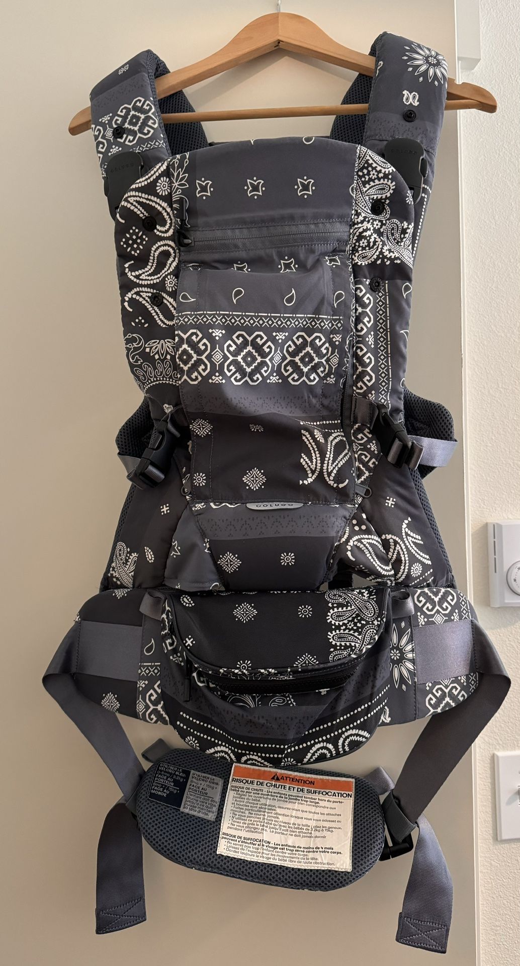 Colugo Blue Bandana Baby Carrier 