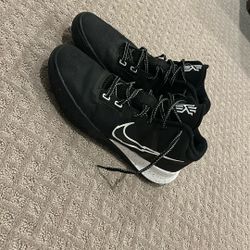 Nike Kyre 7s, Size 10.5