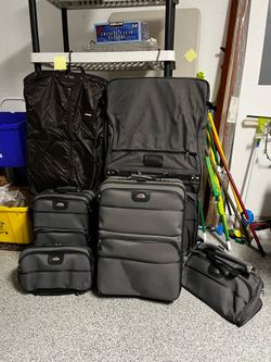 Suitcases - 6 Piece Set