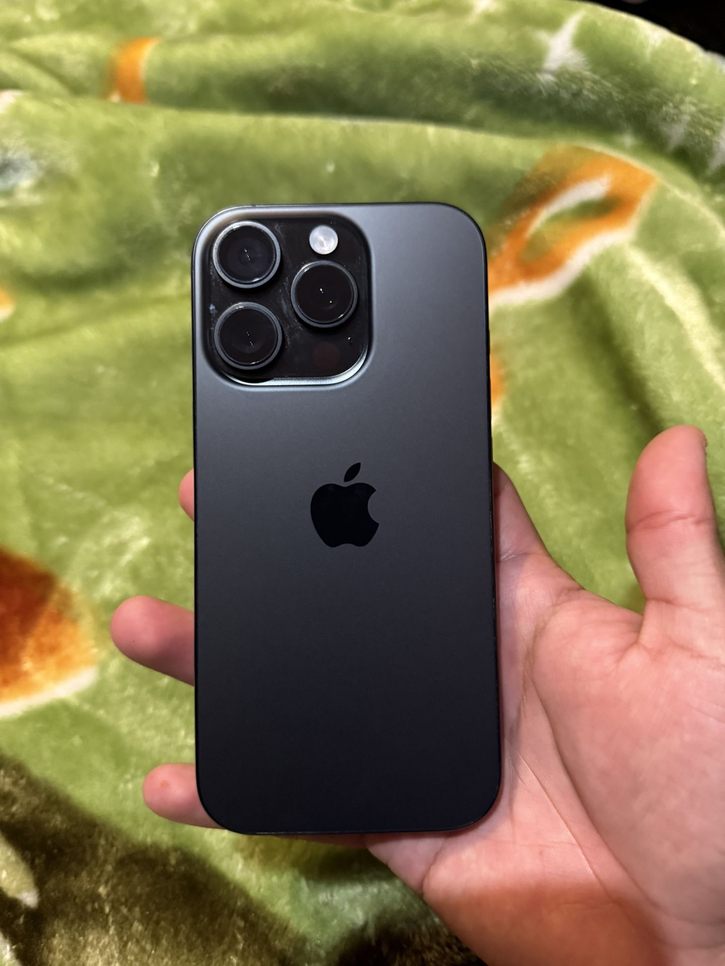 iPhone 16 Pro