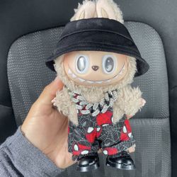 Labubu Outfit 