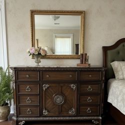 Gorgeous King Jade Ornate Wood Dresser - Like New 2021 Model! Comes With Mirror 