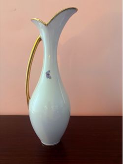 Porcelain vase