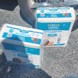 Supplies Guinea Pig bedding, food, & tunnels