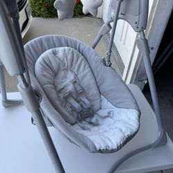 Graco Slim Spaces Compact Baby Swing, Reign