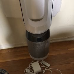 Dyson pure Cool Link Air Purifier And Cool Fan tower - TP04  In good , working condition .  New aftermarket filters   Will come with power cord and re