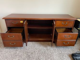Credenza