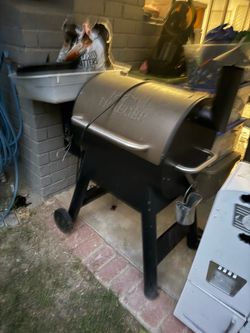 Trader smoker