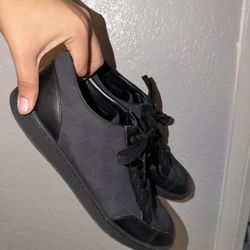 Louis Vuitton mens shoe size 9.5