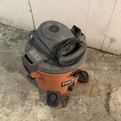construction vacuum cleaner