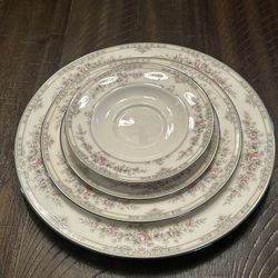 China Bone Japan Noritake 9729 