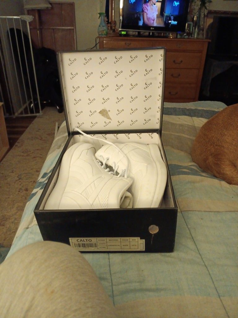 CALTO TENNIS SHOES MEN SIZE 12