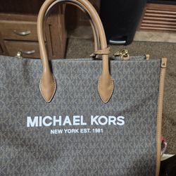 New Michael Kors Large Mirella Tote