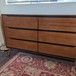 New 58’ Mcm dresser / free delivery
