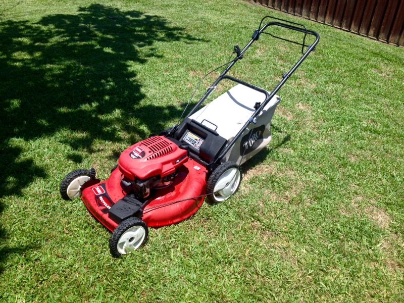 Toro Recycler 22" Self Propelled Lawn Mower Hardly Used