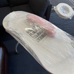 Manicure Table