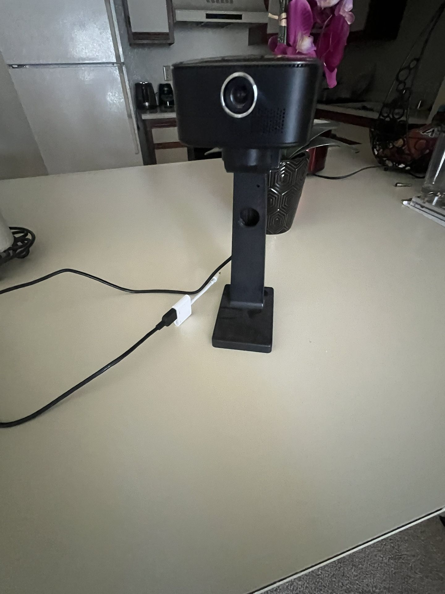Morior Projector With Stand