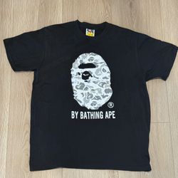 BAPE TEE BLACK AND WHITE 